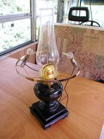 table lamp with 12 volt bulbs